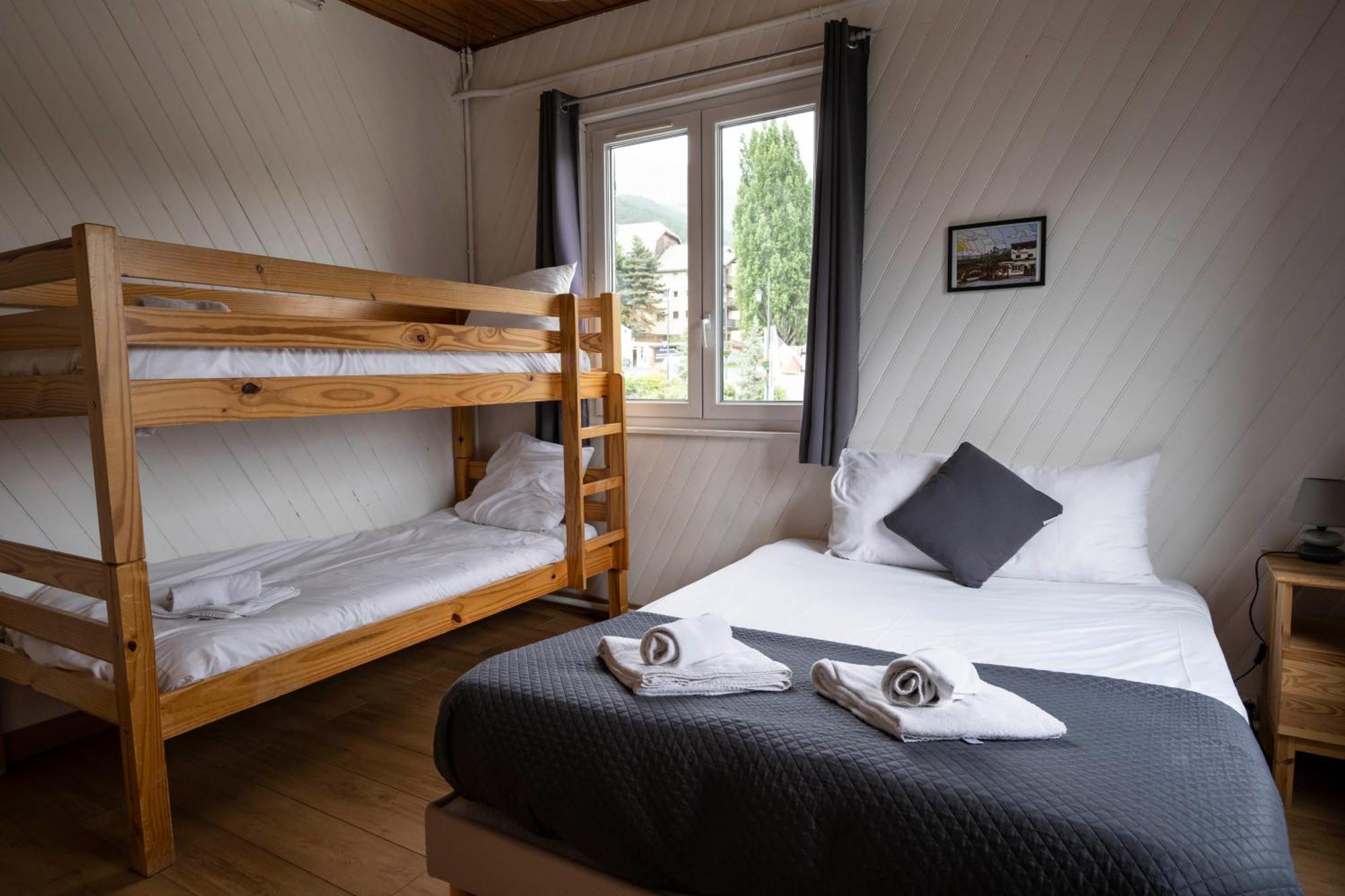 Hotel Les Flocons Le Sauze Eksteriør billede