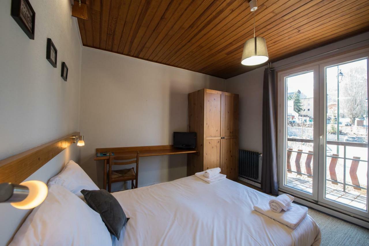 Hotel Les Flocons Le Sauze Eksteriør billede
