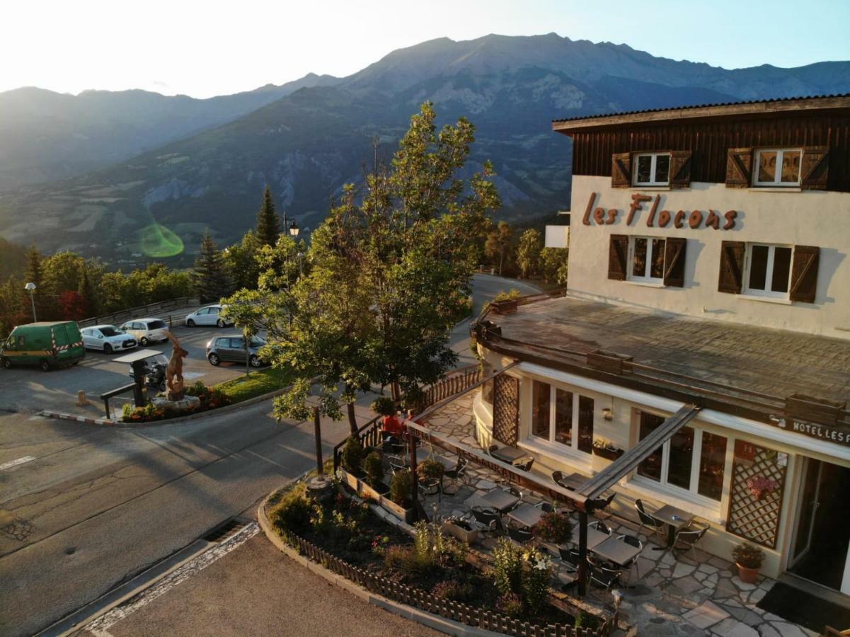 Hotel Les Flocons Le Sauze Eksteriør billede